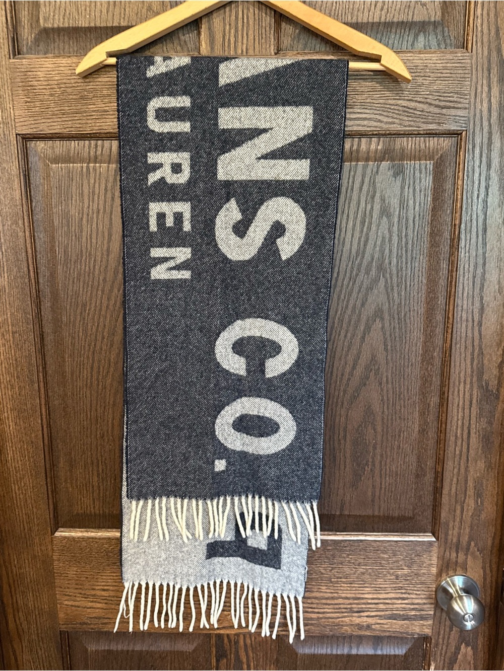 Polo Jeans Co Ralph Lauren Wool-Blend Gray Scarf with Fringe - Picture 2 of 7